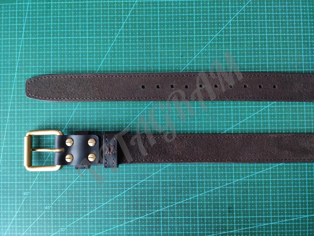 Ремень из натуральной кожи «Черный каштан»