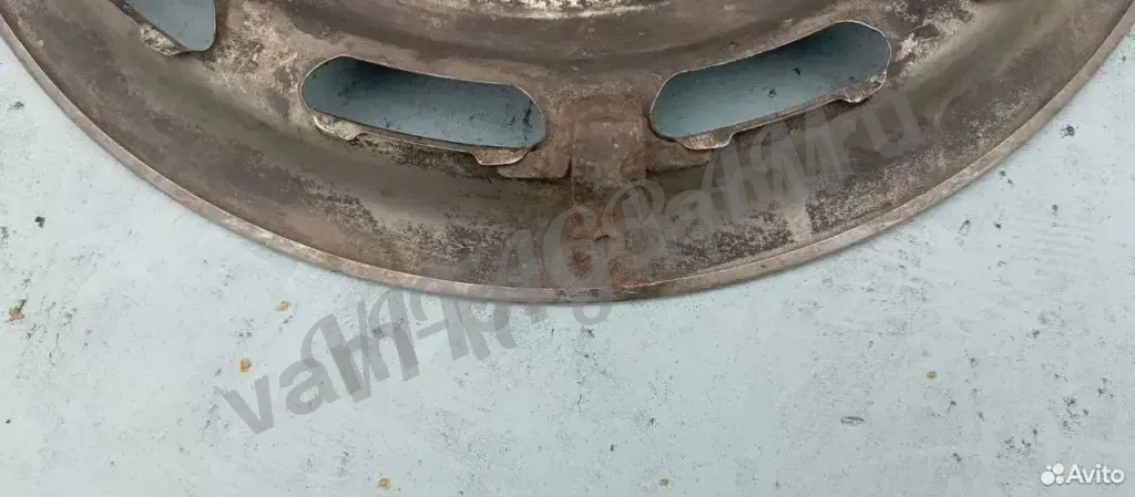 Колесный колпак Mercedes-Benz W123