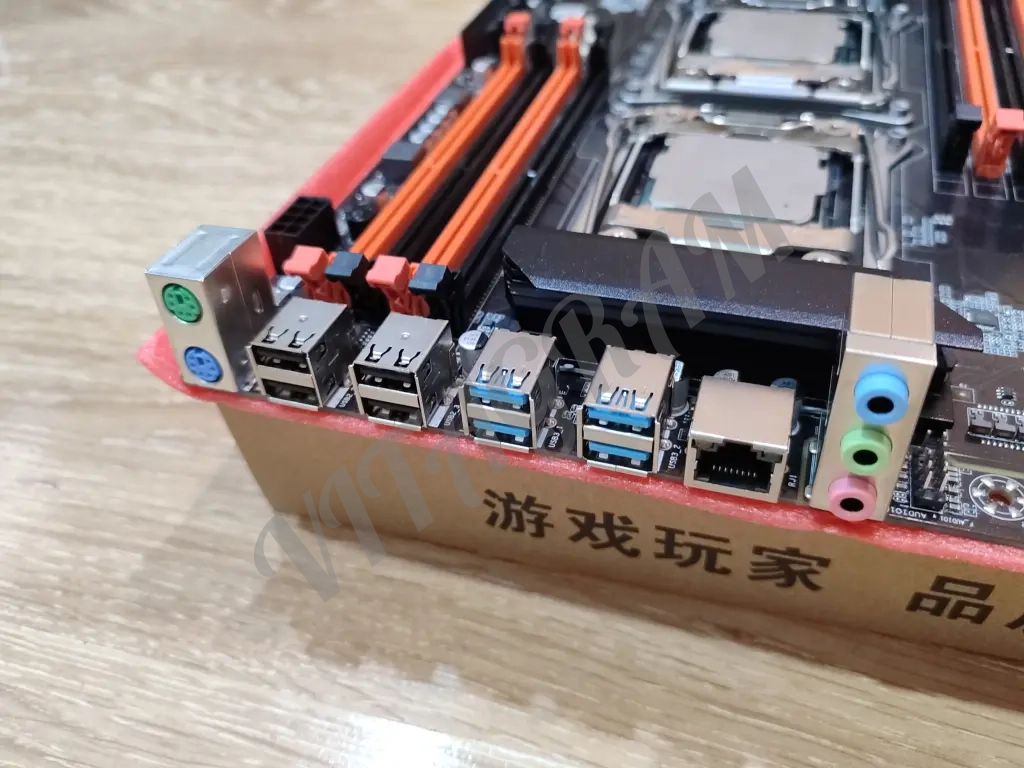 Двухпроцессорная мaтepинкa, 2*2695 v4 18/36, 16Гб