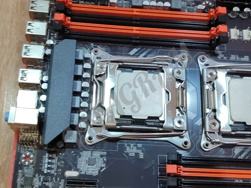 Двухпроцессорная мaтepинкa, 2*2695 v4 18/36, 16Гб