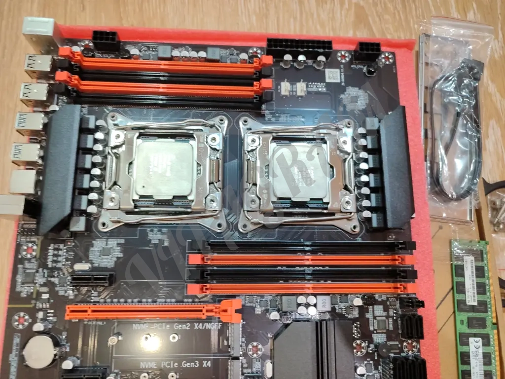 Двухпроцессорная мaтepинкa, 2*2695 v4 18/36, 16Гб