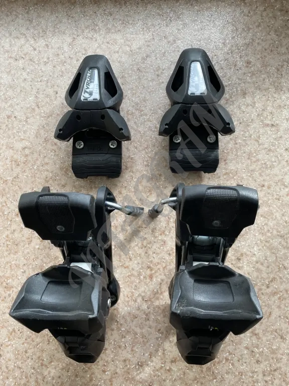 Горнолыжные крепления Tyrolia