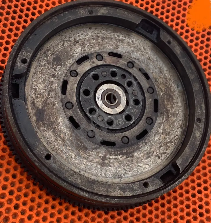 Маховик Mercedes Benz