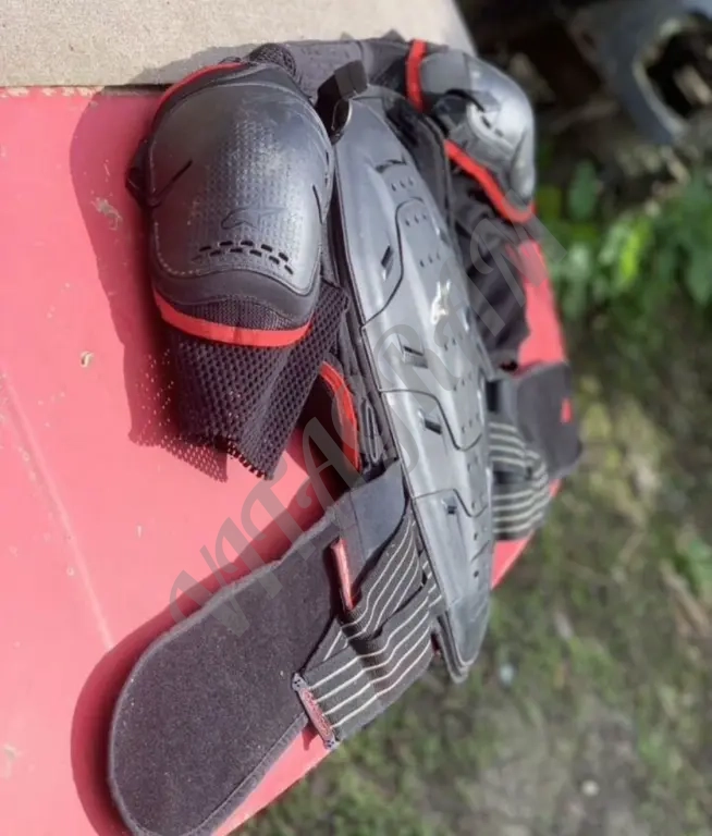 Черепаха alpine stars bionic jacked 2, без локтей