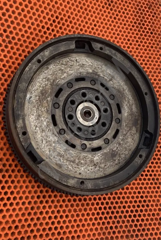 Маховик Mercedes Benz