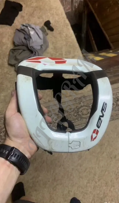 Защита шеи EVS мотокросс