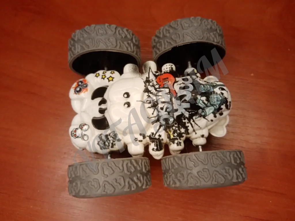 welly машинки Mercedes, Ford mustang