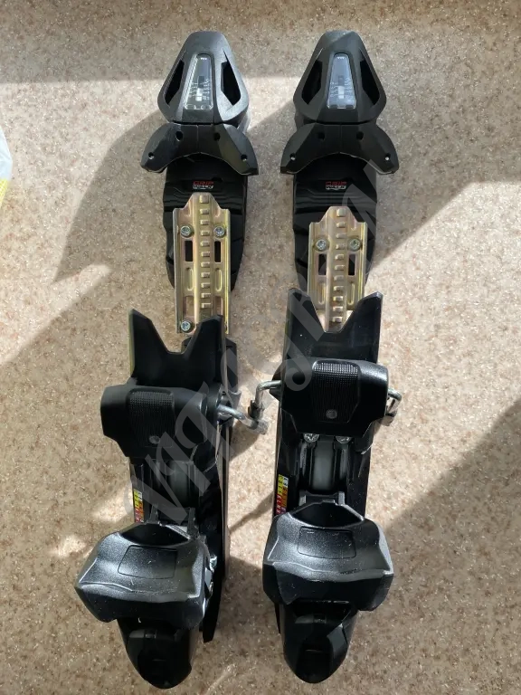 Горнолыжные крепления Tyrolia