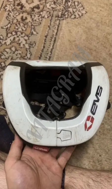 Защита шеи EVS мотокросс