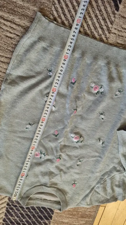 кофта с цветочками