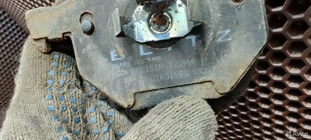 Колодки тормозные дисковые задние Blitz 392 070SX