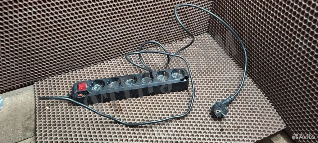 Сетевой фильтр Под ремонт