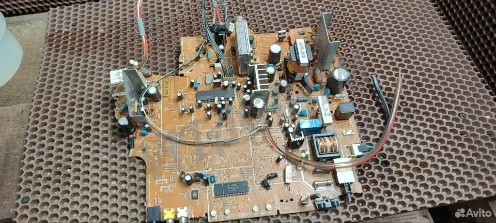 Тюнер QAU0094-002 (tuvif4EG-762F2)