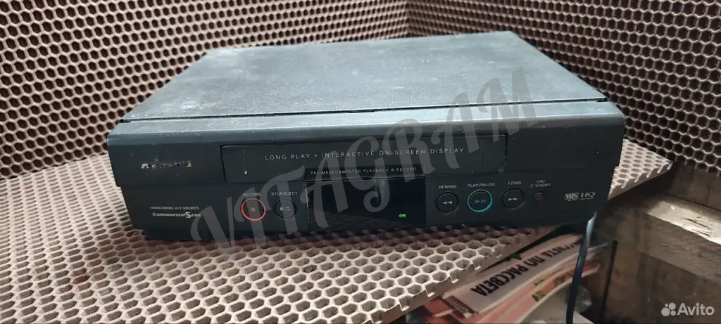 Видеомагнитофон Thomson V 1800