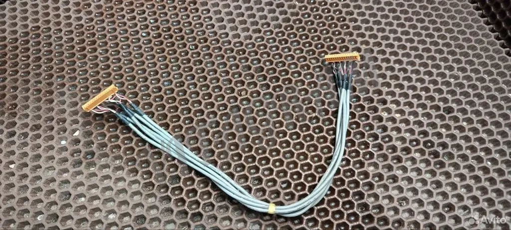 Кабель питания постоянного тока соединительный тв