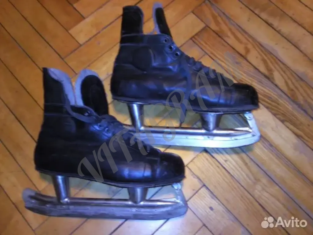 Коньки кожаные, лезвия-винтаж "Канада" размер 41.
