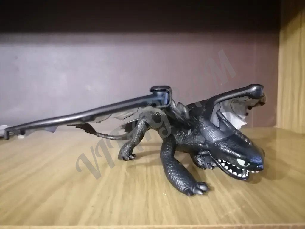 Дракончик Беззубик