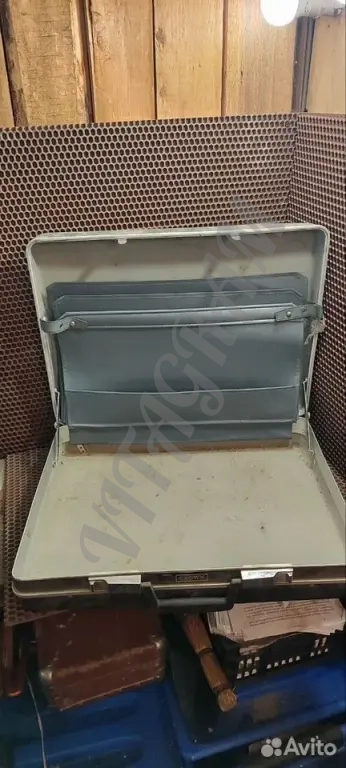 Чемодан дипломат Crown