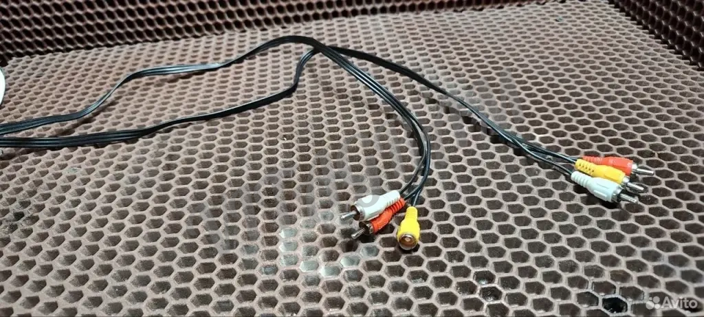 Продам видеокабель
