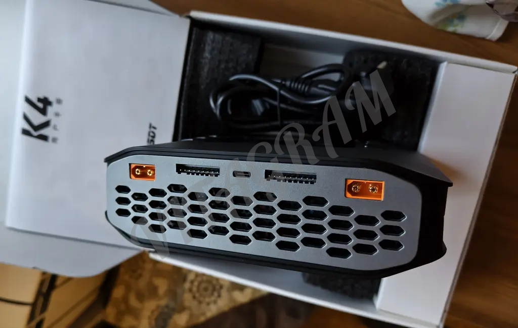 Зарядное устройство ISDT K4 Lipo 1-8S AC 400 Вт DC 600Wx2, умное зарядное устройство для Life, Lilon, LiPo, LiHv/Pb/NiMH аккумуляторов