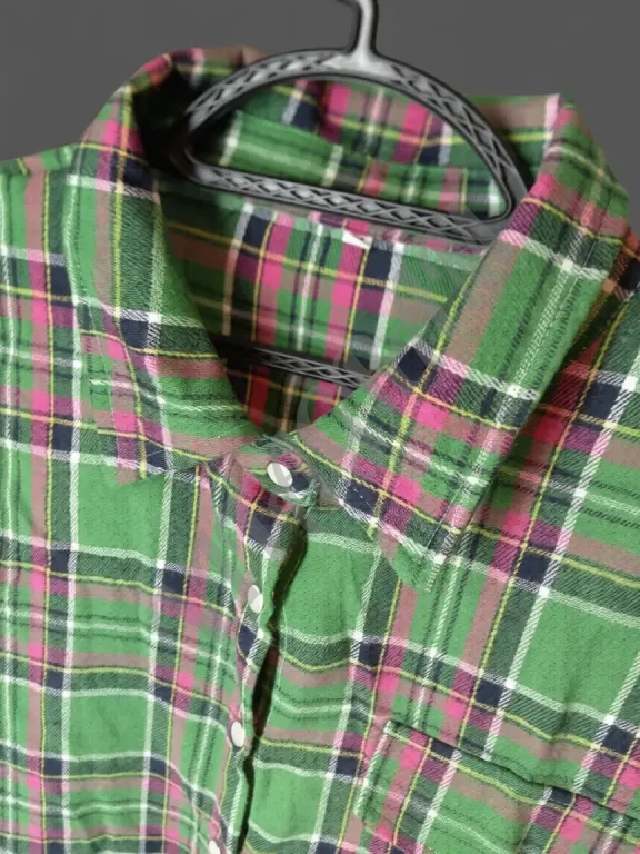 Рубашка в клетку женская