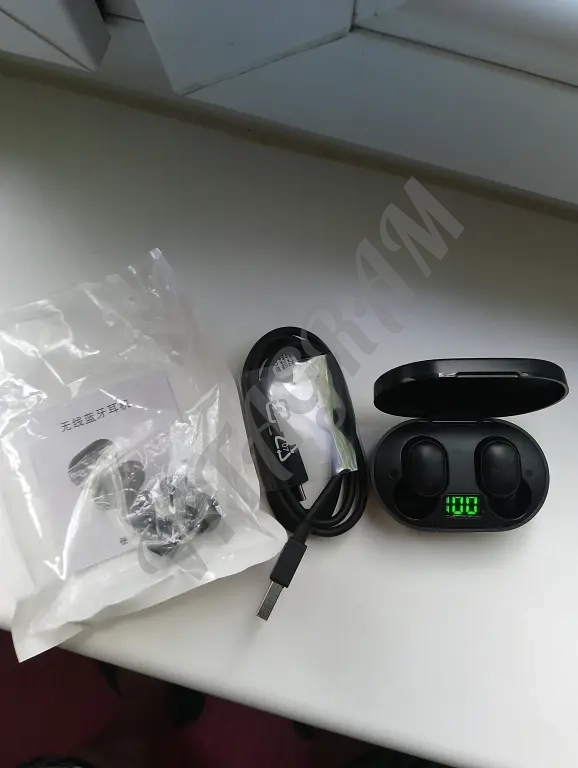 Наушники беспроводные в хорошем состоянии