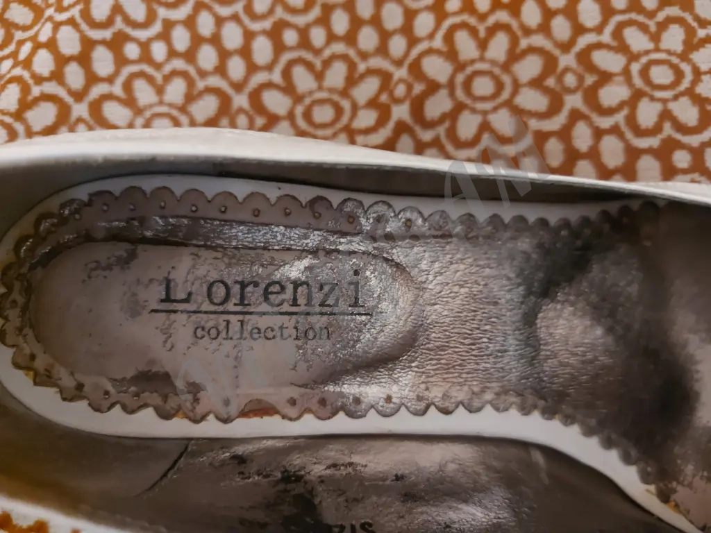 Туфли женские,белые,38р,натуральная кожа,лак