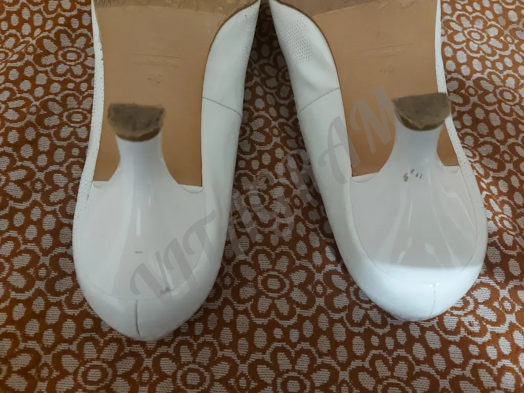 Туфли женские,белые,38р,натуральная кожа,лак