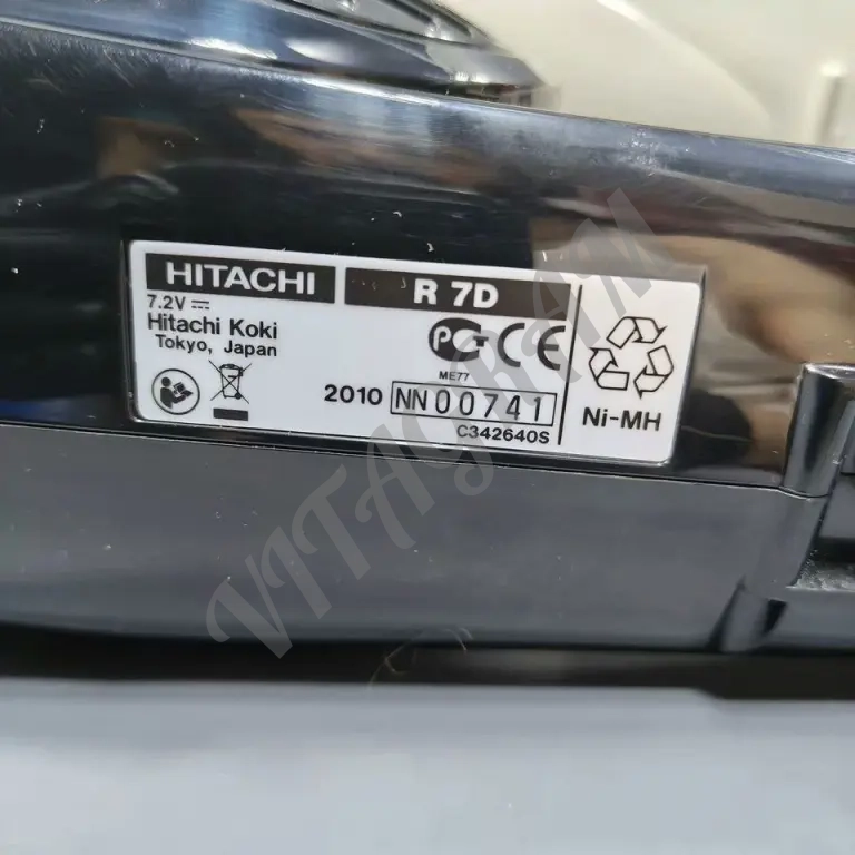 Hitachi Koki R7D - Пылесос Hitachi Koki R7D