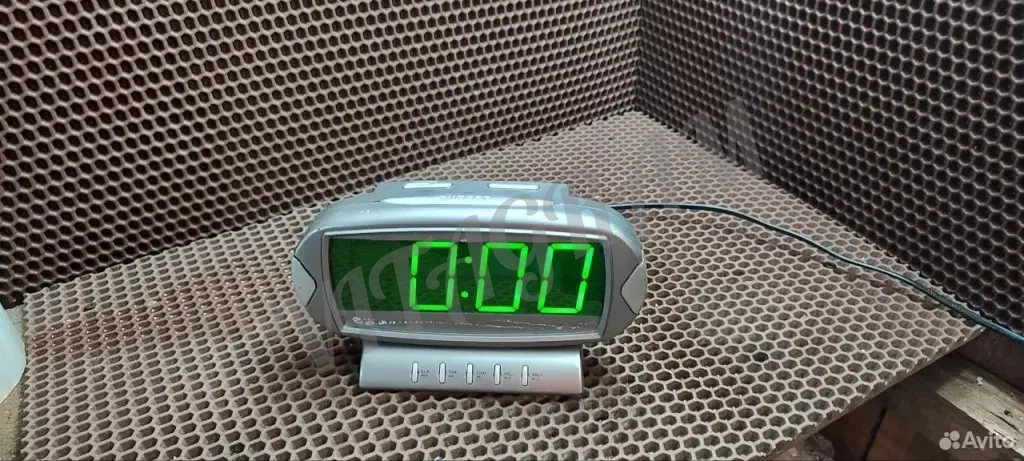 Часы настольные vitek VT-3512 GY