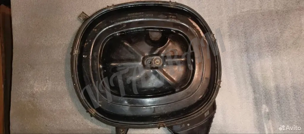 Корпус воздушного фильтра Mercedes-Benz C-Class