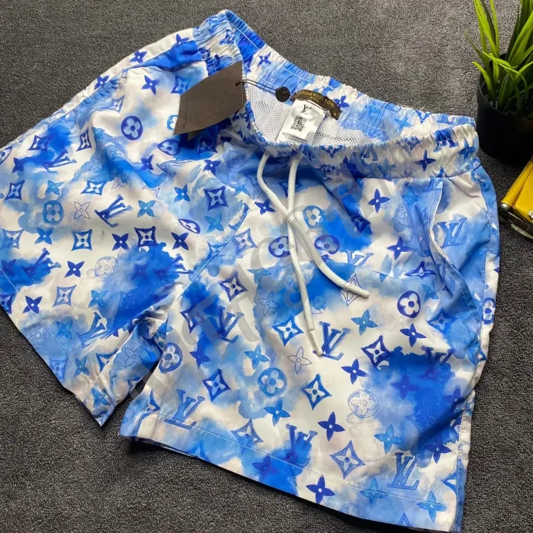 Philip Plein, Louis Vuitton, Dolce & Gabbana, Burberry, Versace, Palm Angels, Dior, Prada.Шорты повседневные и пляжные мировых известных брендов