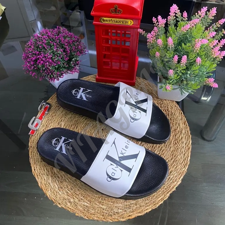 Gucci, Givenchy, Louis Vuitton, Boss, Calvin Klein, Dolce & Gabbana, Emporio Armani. Шлёпки