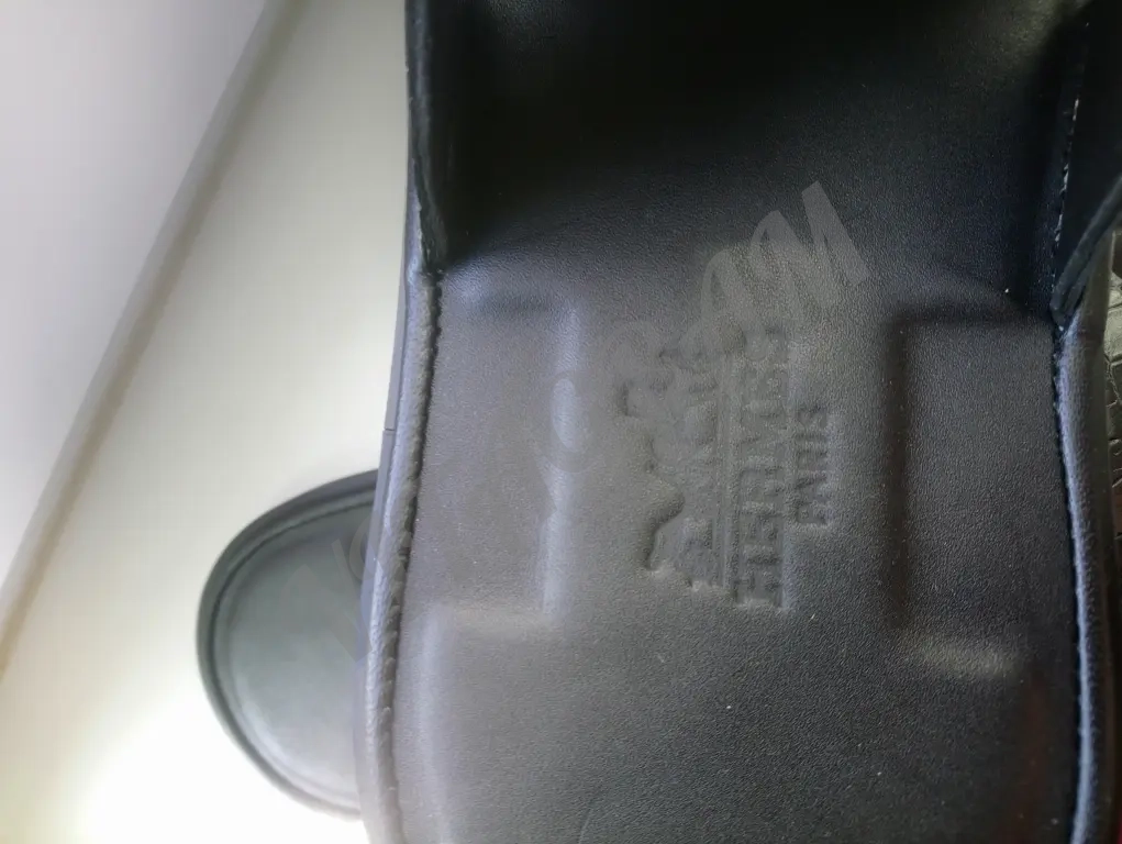 Hermes. Шлёпанцы кожаные мужские