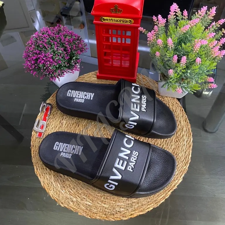 Gucci, Givenchy, Louis Vuitton, Boss, Calvin Klein, Dolce & Gabbana, Emporio Armani. Шлёпки