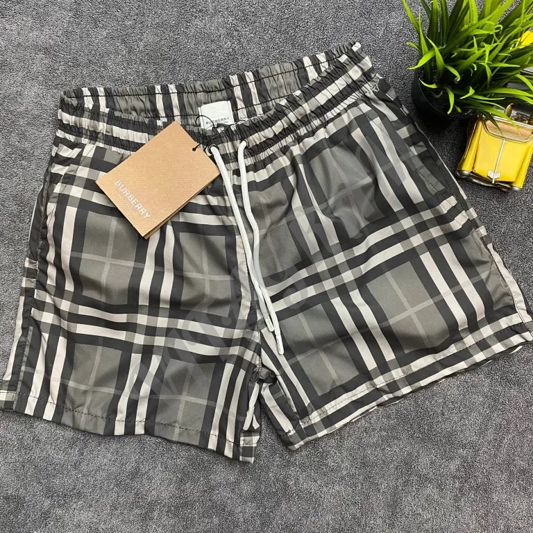 Philip Plein, Louis Vuitton, Dolce & Gabbana, Burberry, Versace, Palm Angels, Dior, Prada.Шорты повседневные и пляжные мировых известных брендов