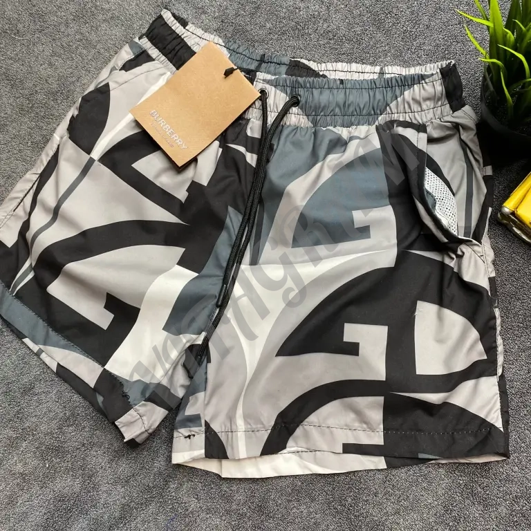 Philip Plein, Louis Vuitton, Dolce & Gabbana, Burberry, Versace, Palm Angels, Dior, Prada.Шорты повседневные и пляжные мировых известных брендов