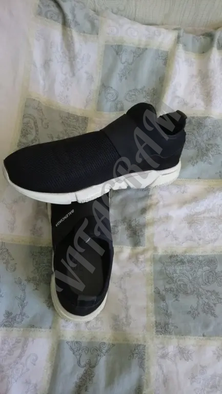 Balenciaga. Угги в отличном состоянии