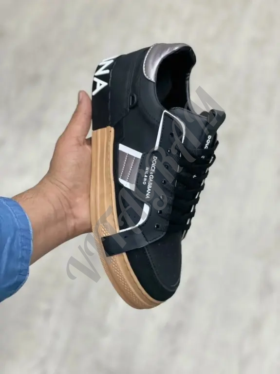 Dolce & Gabbana. Кроссовки