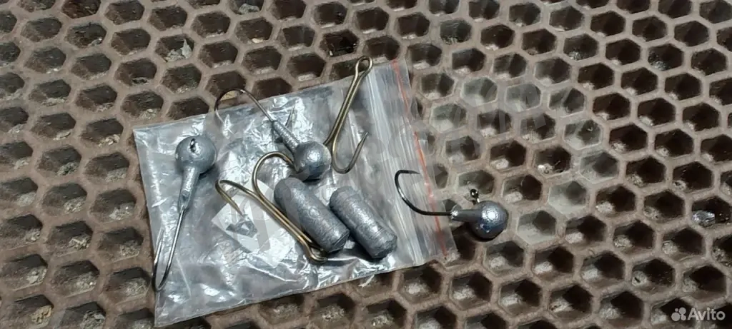 Крючки рыболовные