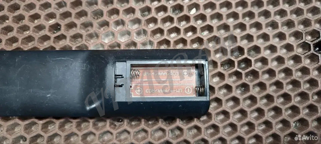 Пульт ду для медиаплеера tvip 01FE 98301 HOB1831