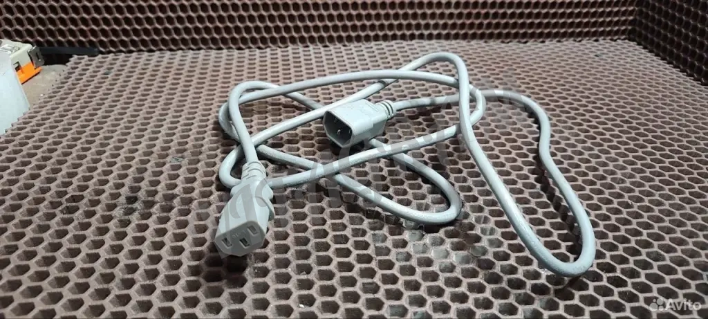 Кабель питания для компьютера