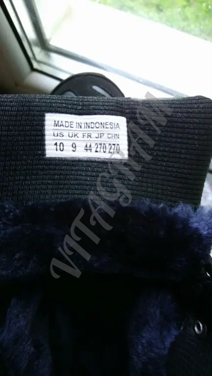 Adidas. Кроссовки зимние