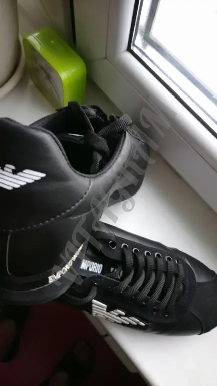 Armani. Кроссовки