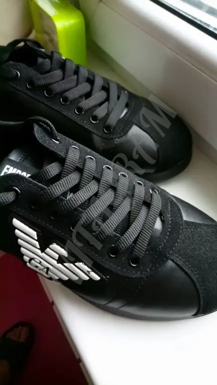 Armani. Кроссовки