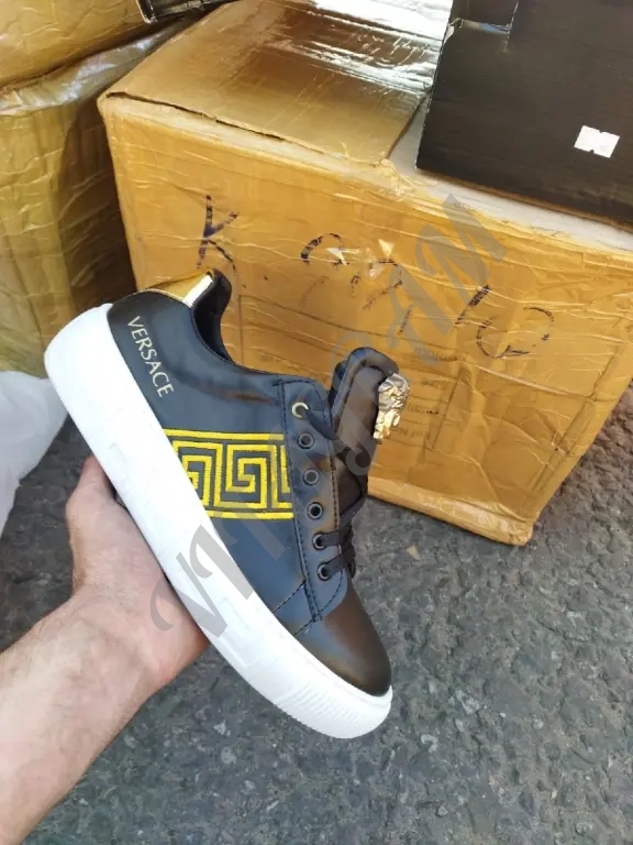 Versace. Кроссовки