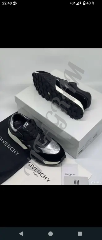 Givenchy. Кроссовки