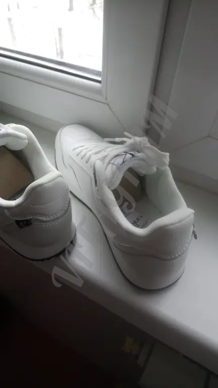 Calvin Klein. Кроссовки