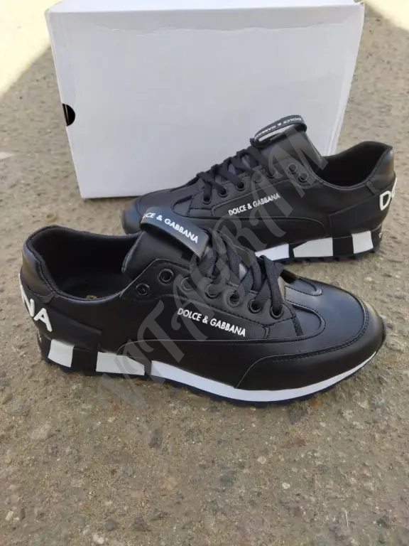 Dolce & Gabbana. Кроссовки