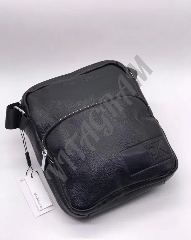 Tommy Hilfiger. Сумки кожаные через плечо